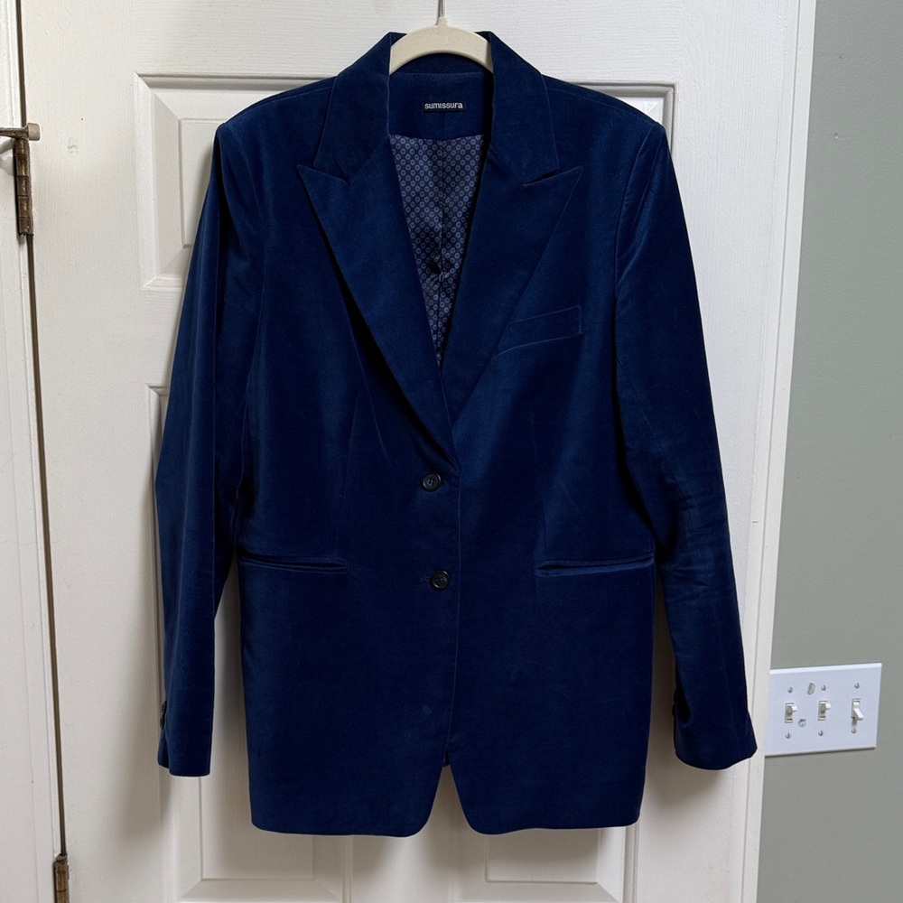 EUC Women's Sapphire Blue Velvet Blazer 10 or 12